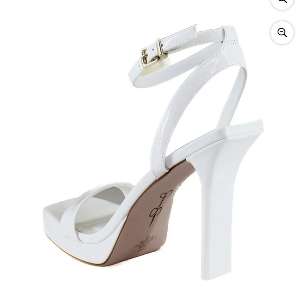 Jessica Simpson White Platform Heels - Picture 6 of 9